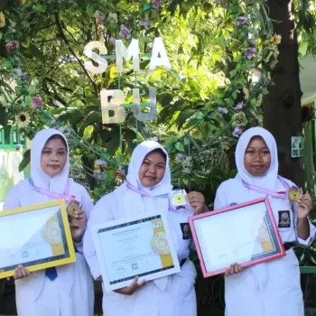 SMA Budi Utomo prambon berhasil meraih ajang Jatim sains com